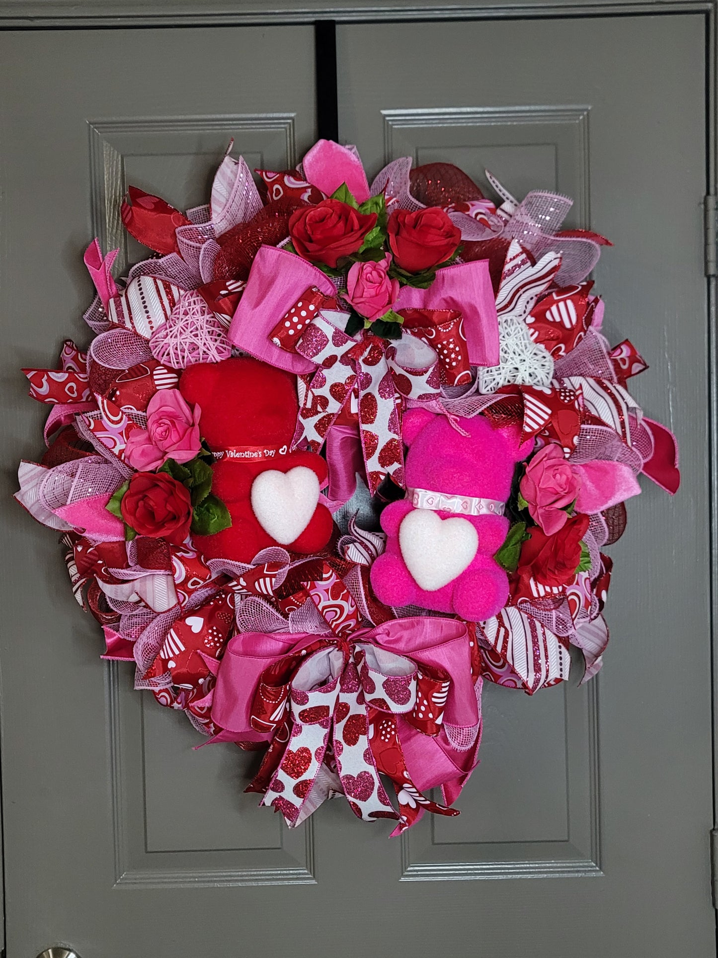 Teddy Bear Valentine's wreath, winter wreath, Everyday wreath, door hanger, pink and red Valentine's wreath