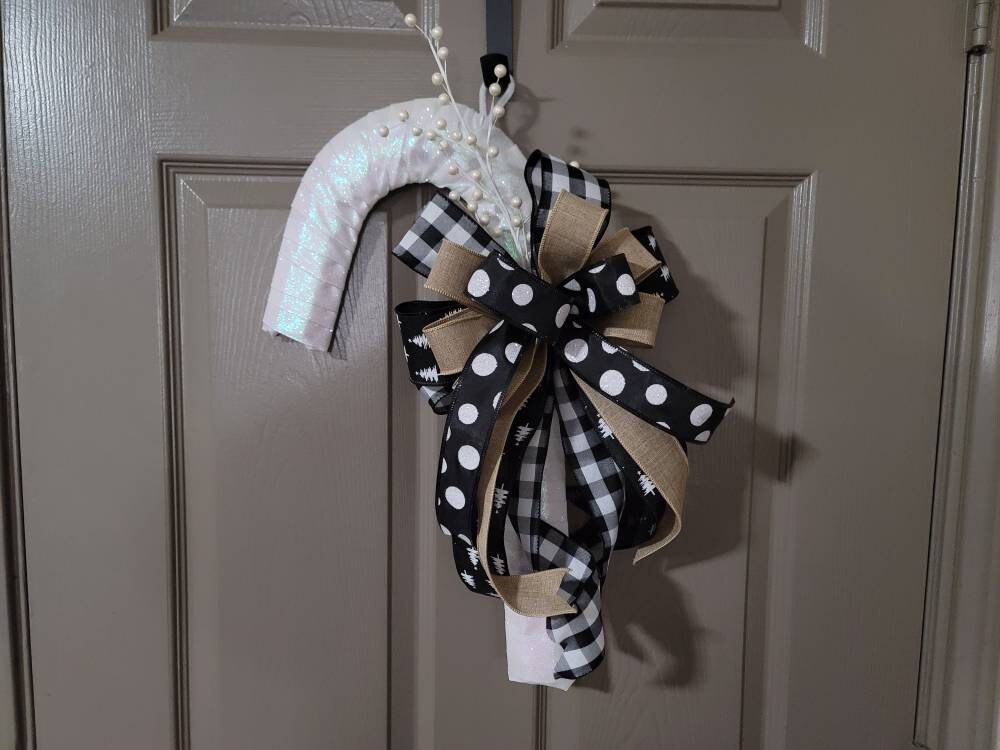 Candy cane wreath,  Christmas wreath,  holiday wreath,  winter wreath,  black and white wreath,  rustic Farmhouse wreath, front door wreath