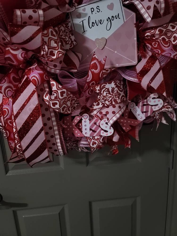 Valentine's wreath,  winter wreath, Everyday wreath,  door hanger