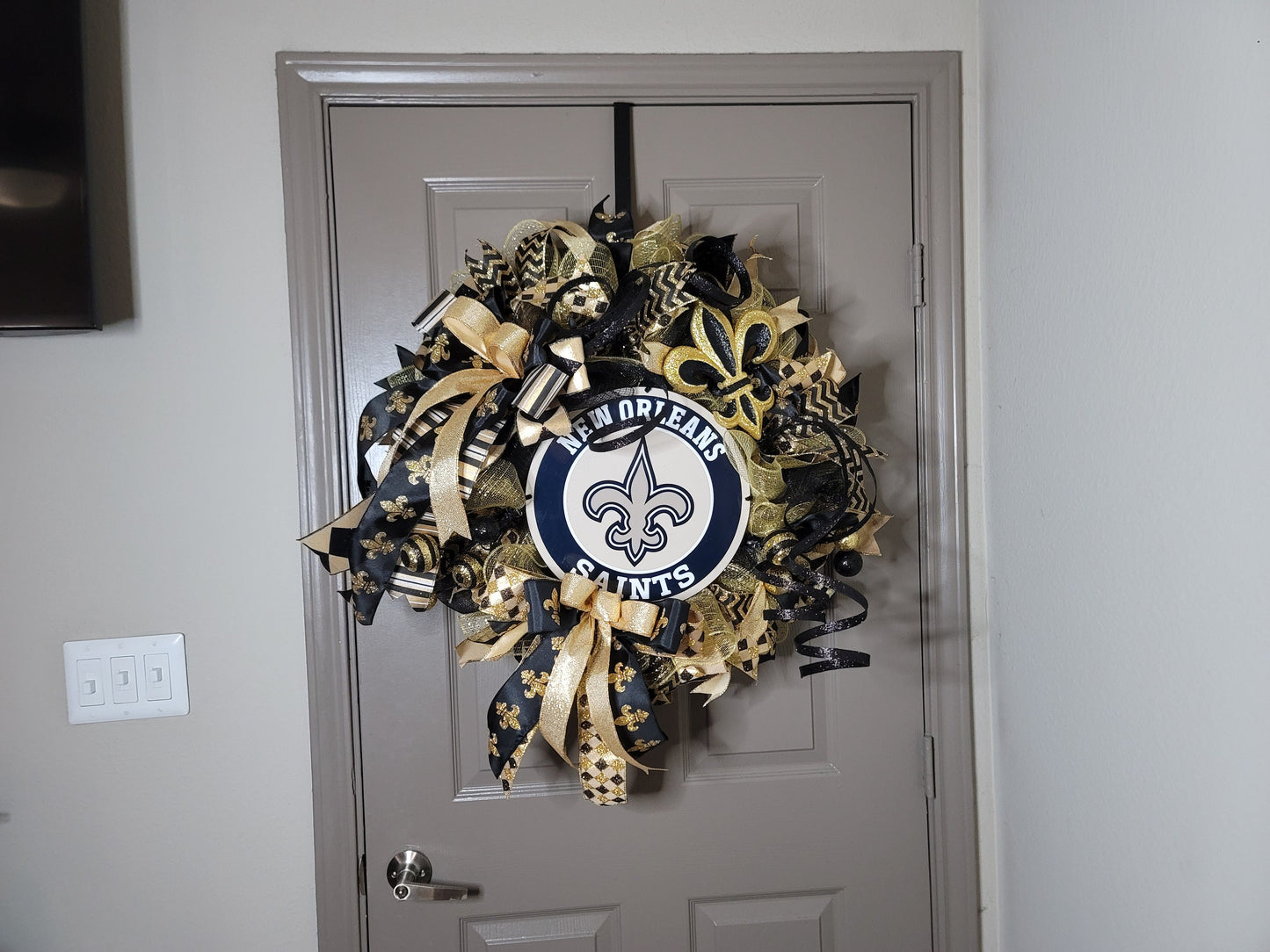 New Orleans Saints football wreath,  black and gold wreath,  football wreath,  NFL wreath