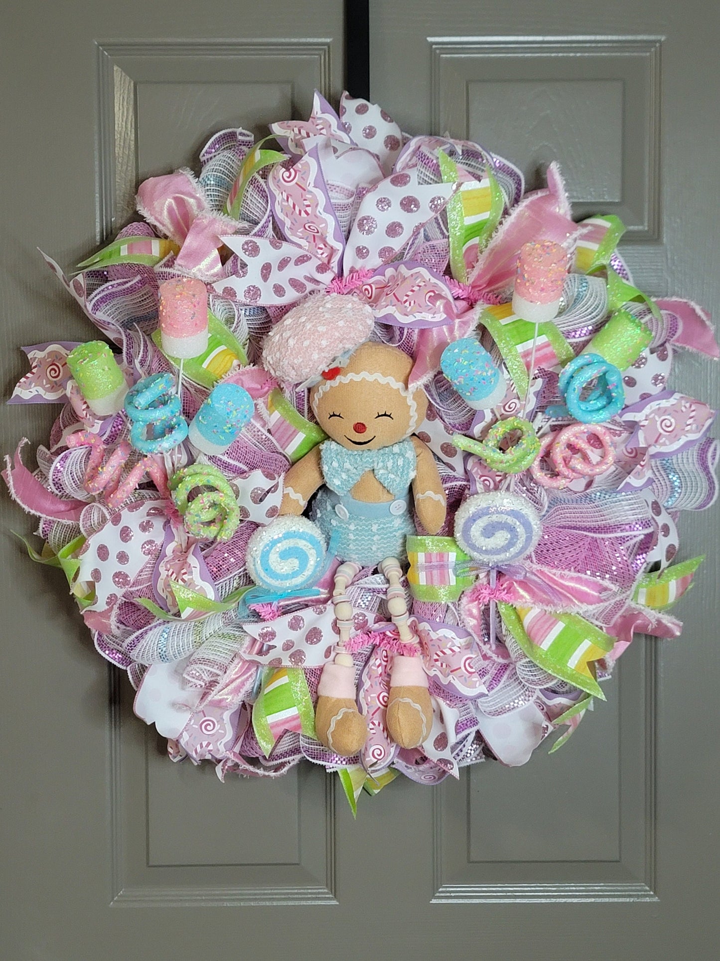 Christmas wreath,  Door wreath,  holiday wreath,  winter wreath, pink and white, candyland wreath,  front door wreath, Gingerbread wreath